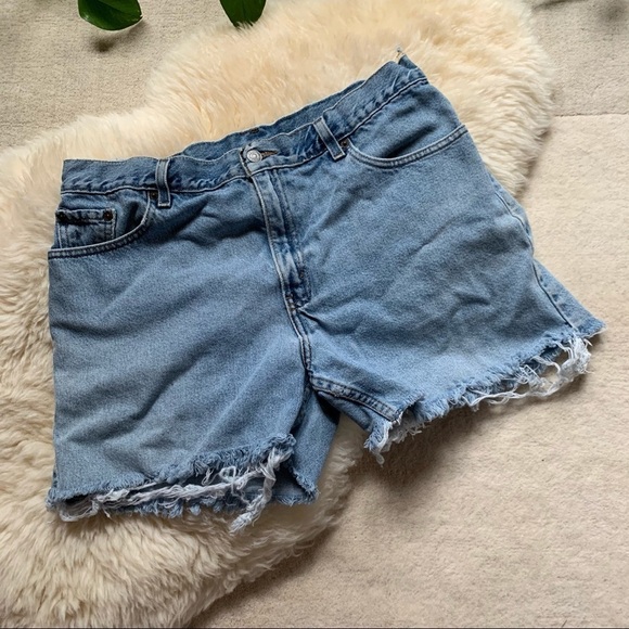 Vintage High Rise Cut off Daisy Duke Jean Shorts - Picture 2 of 7